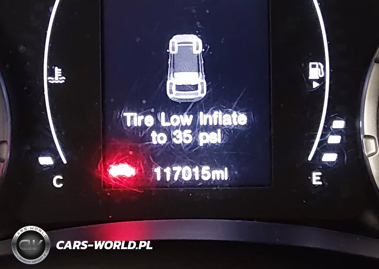 2017 Jeep Renegade Latitude 4X4 VIN:ZACCJBBB9HPG32666 - 16