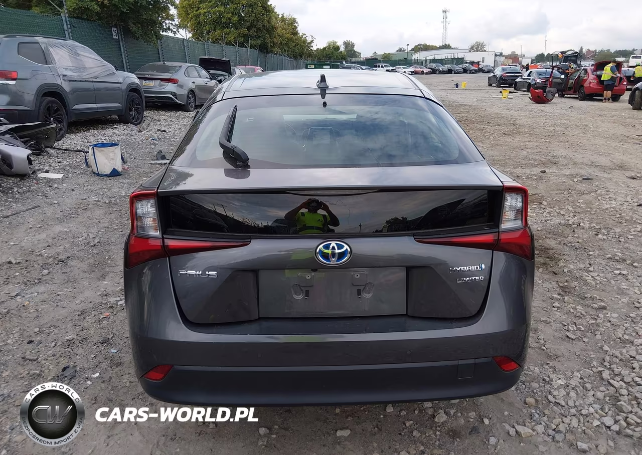 2019 Toyota Prius Limited VIN:JTDKARFU0K3088568 - 17