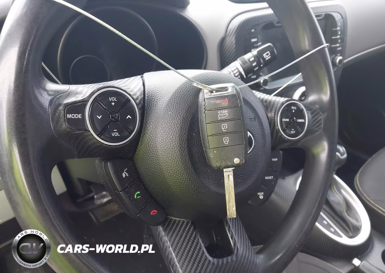 2014 Kia Soul + VIN:KNDJP3A54E7744212 - 11