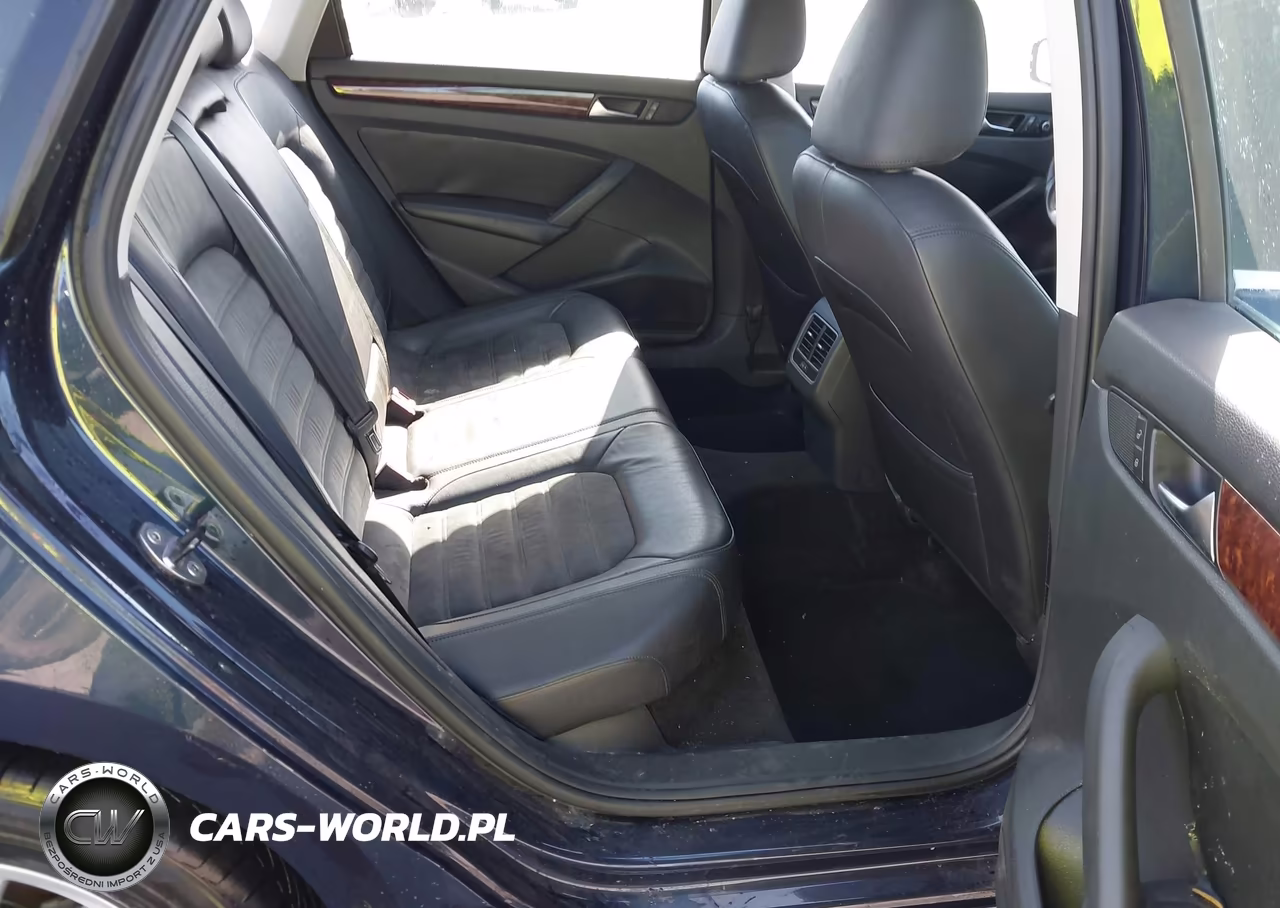 2013 Volkswagen Passat 2.5L Sel Premium VIN:1VWCH7A3XDC133454 - 8