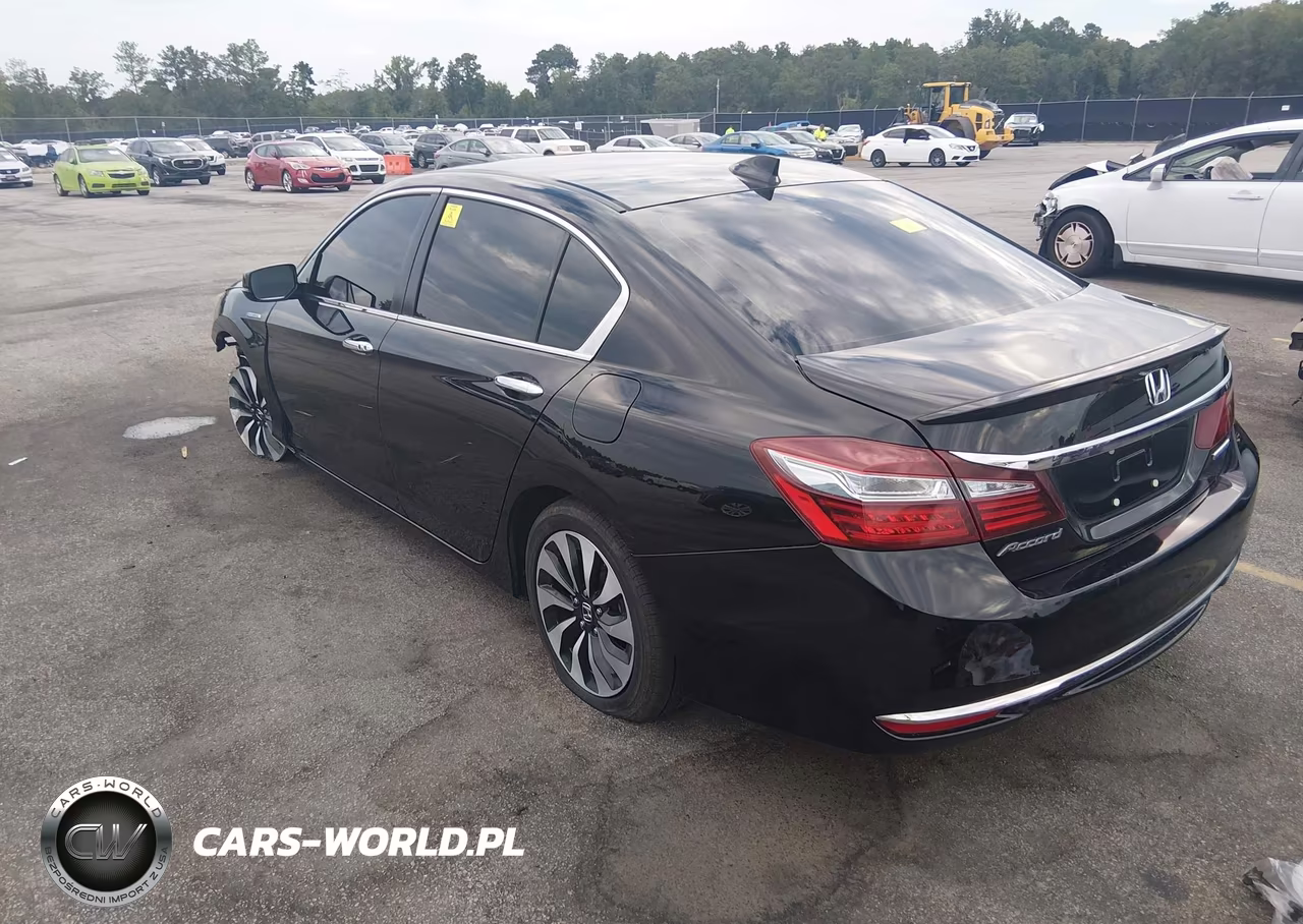 2017 Honda Accord Hybrid VIN:JHMCR6F39HC016004 - 3
