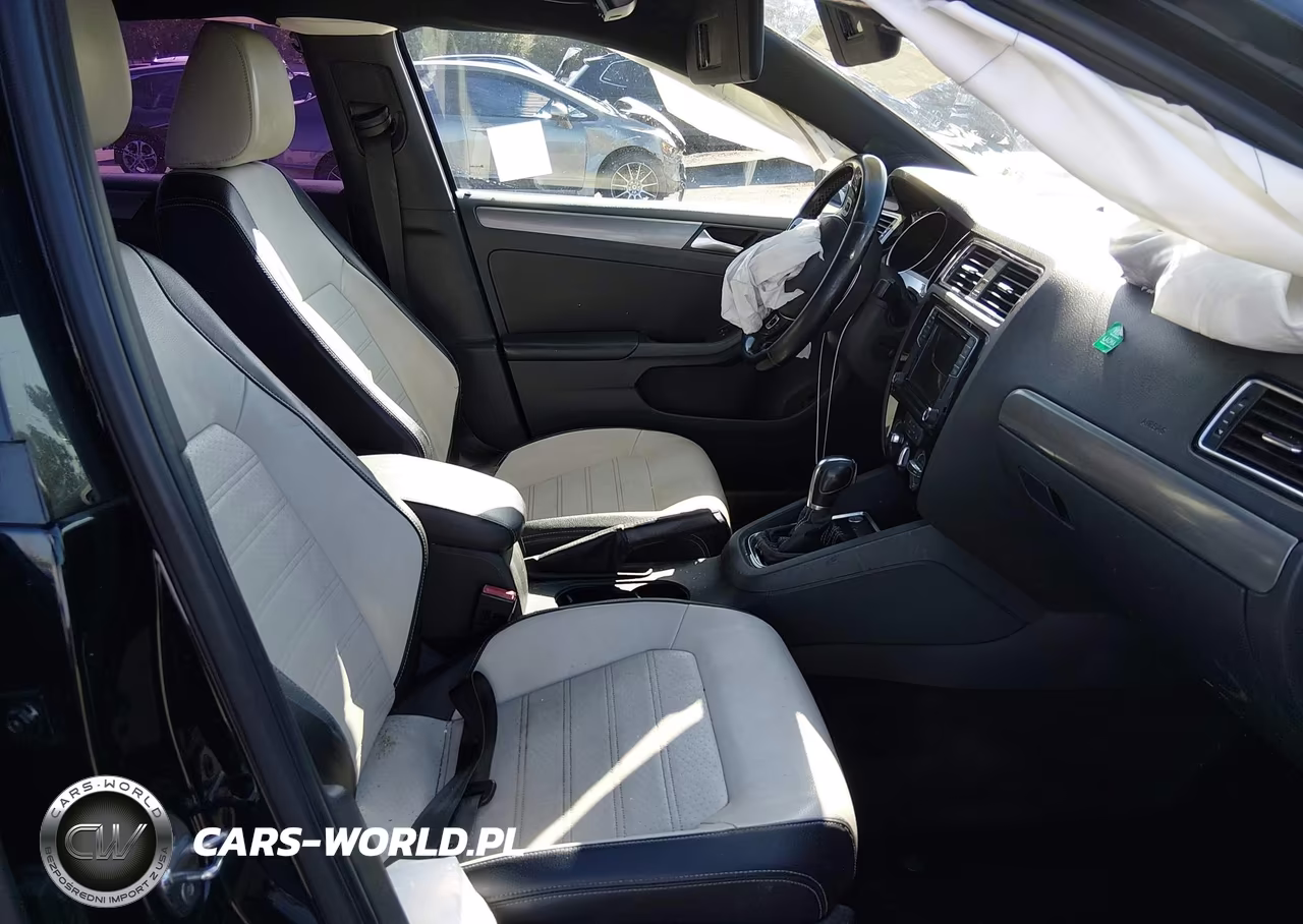 2016 Volkswagen Jetta 1.8T Sport VIN:3VWD17AJ8GM248452 - 5