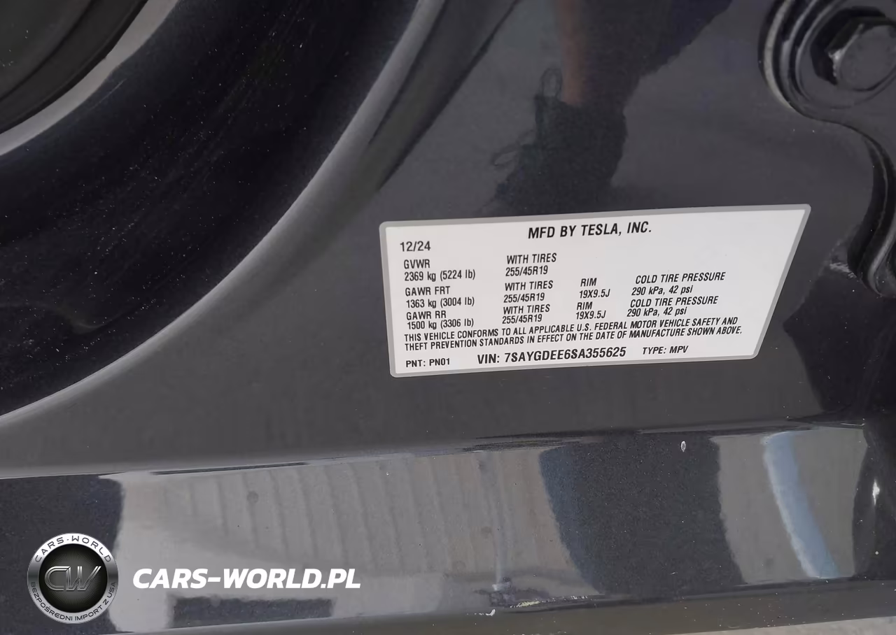 2025 Tesla Model Y Long Range Dual Motor All-Wheel Drive VIN:7SAYGDEE6SA355625 - 9