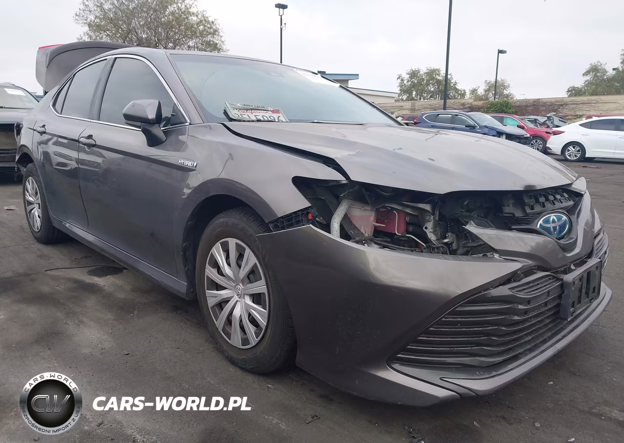 2018 Toyota Camry Hybrid Le – zdjęcie 1 z 19