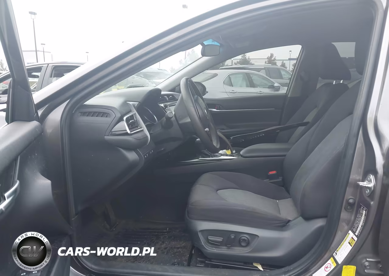 2018 Toyota Camry Hybrid Le VIN:4T1B31HK2JU507208 - 5