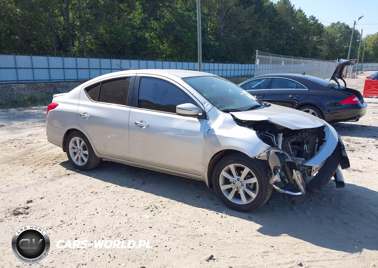 2015 Nissan Versa 1.6 Sl – zdjęcie 1 z 17