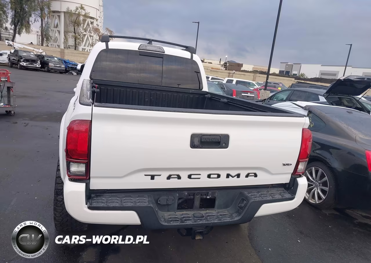 2018 Toyota Tacoma Trd Sport VIN:3TMBZ5DN8JM016317 - 16