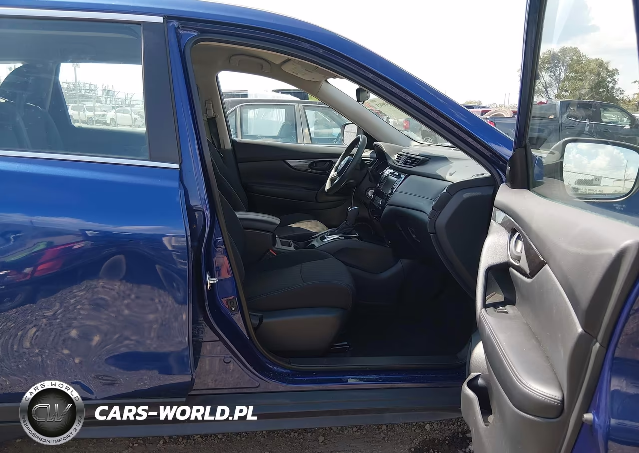 2019 Nissan Rogue S VIN:5N1AT2MT7KC717214 - 5