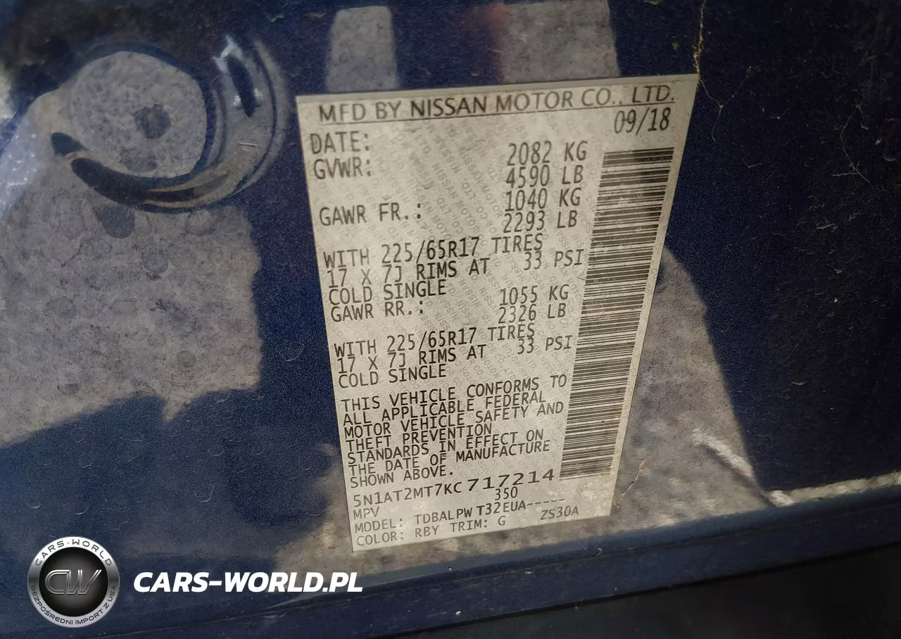 2019 Nissan Rogue S VIN:5N1AT2MT7KC717214 - 9