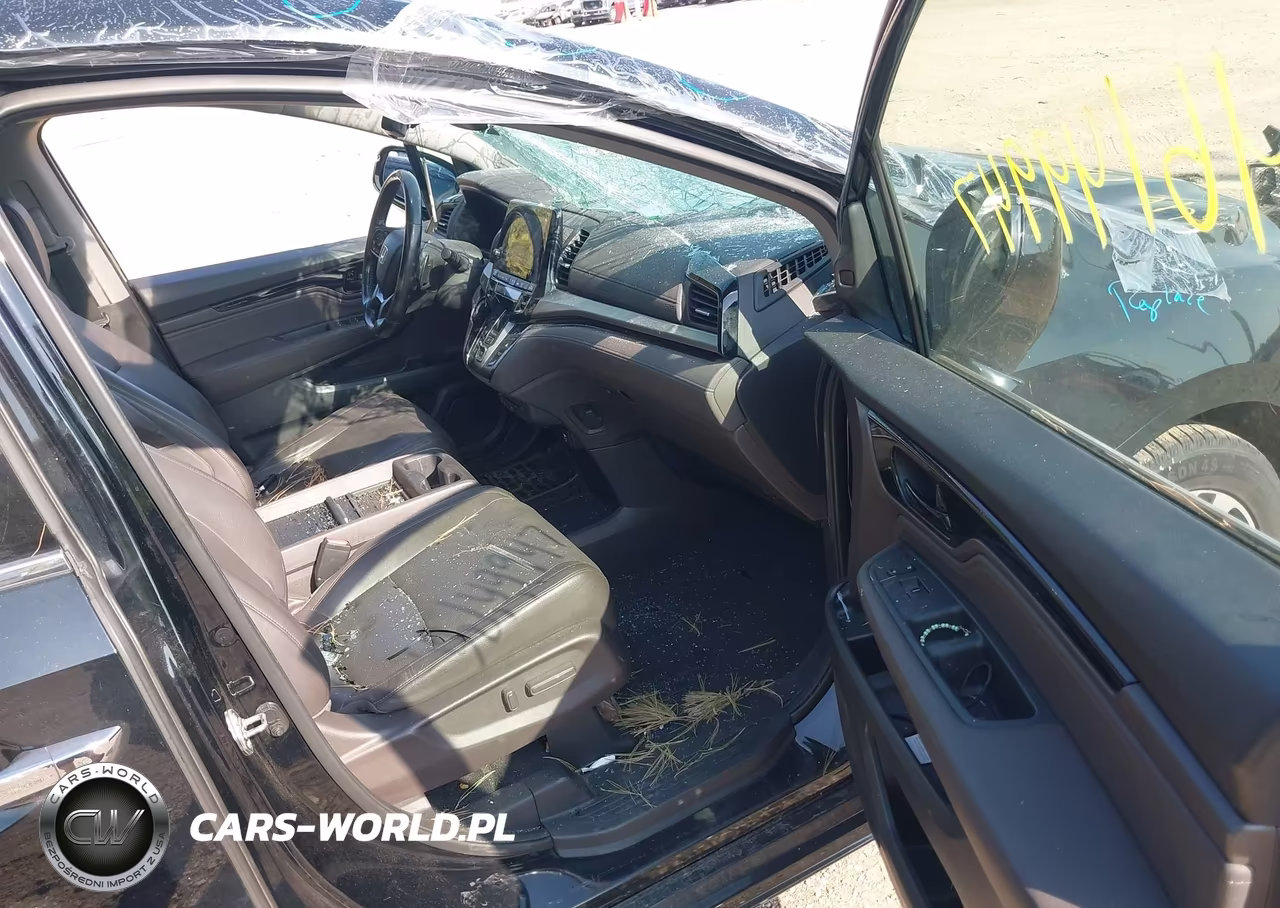 2018 Honda Odyssey Elite VIN:5FNRL6H94JB023112 - 5