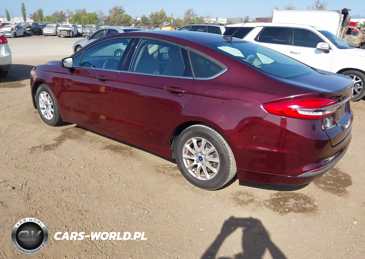 2017 Ford Fusion S VIN:3FA6P0G71HR284510 - 3