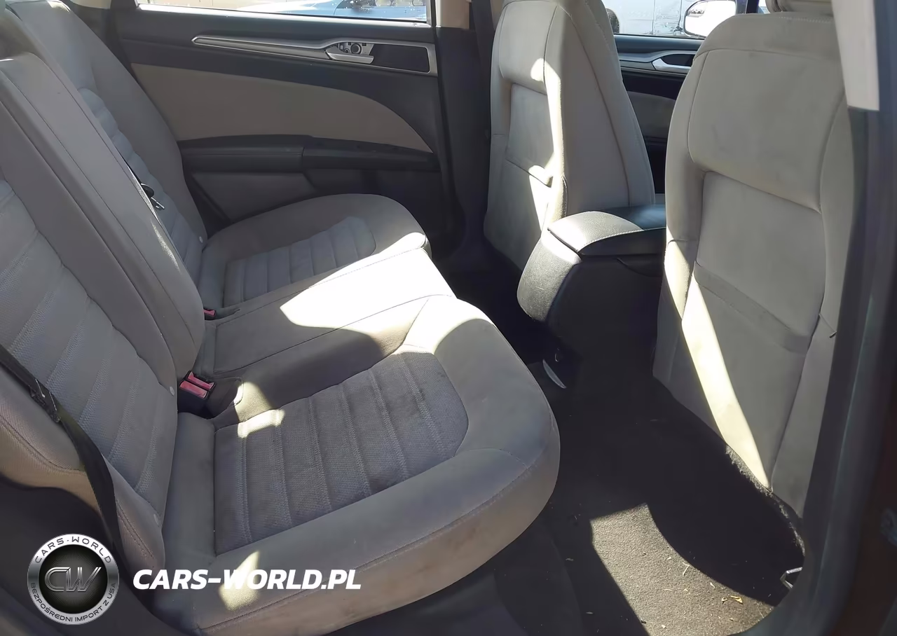 2017 Ford Fusion S VIN:3FA6P0G71HR284510 - 8