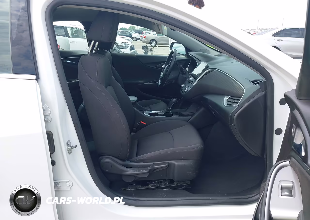 2019 Chevrolet Malibu Rs VIN:1G1ZG5ST4KF161824 - 5