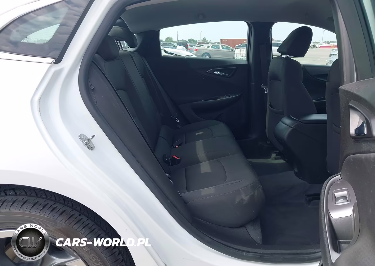 2019 Chevrolet Malibu Rs VIN:1G1ZG5ST4KF161824 - 8