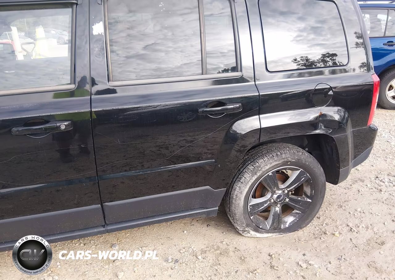 2014 Jeep Patriot Limited VIN:1C4NJPCB1ED570324 - 14