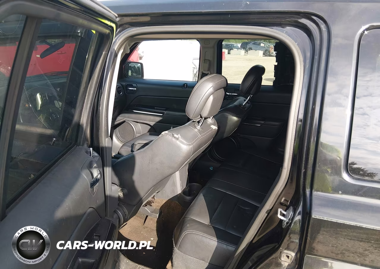 2014 Jeep Patriot Limited VIN:1C4NJPCB1ED570324 - 8