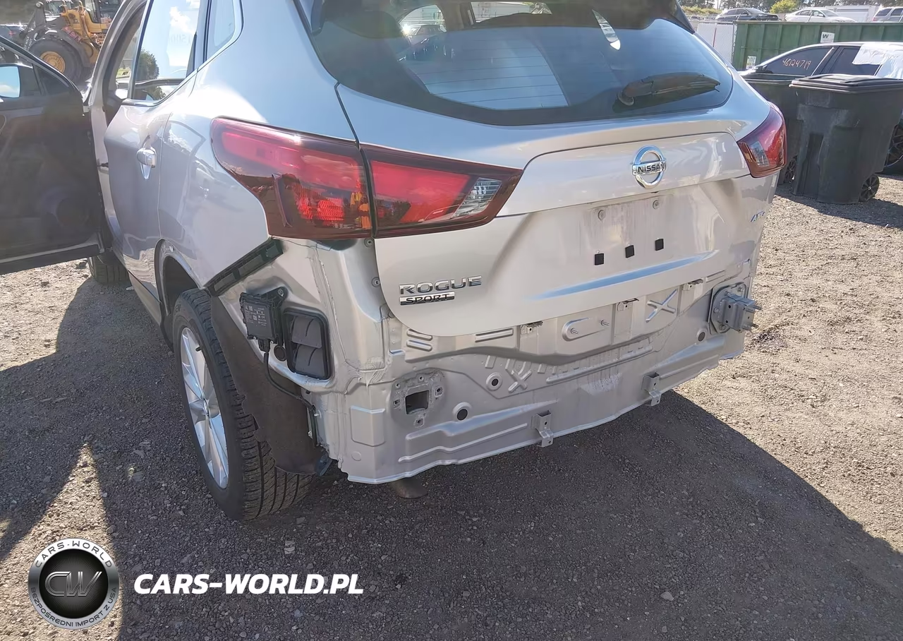2019 Nissan Rogue Sport S VIN:JN1BJ1CR8KW319655 - 6