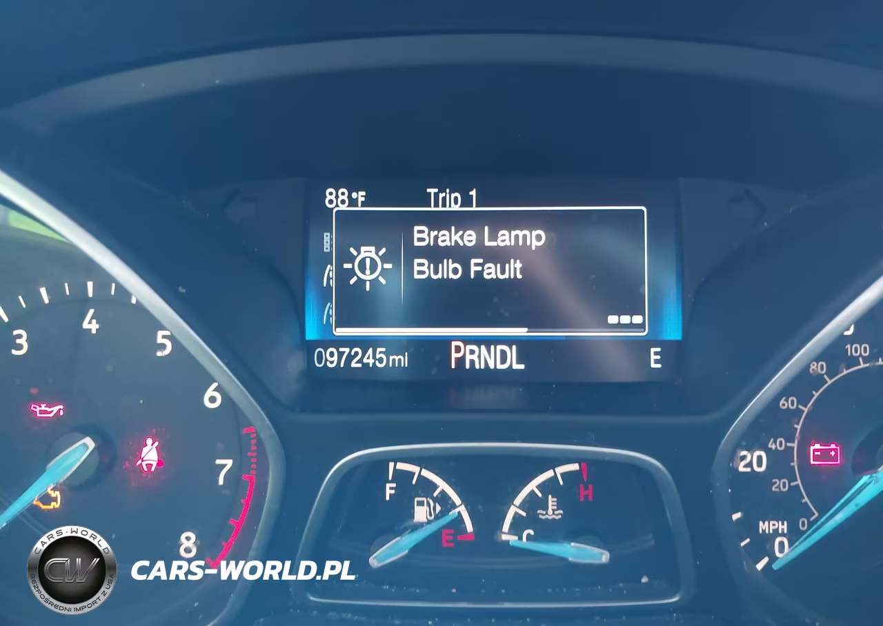 2017 Ford Focus Se VIN:1FADP3F23HL345997 - 7