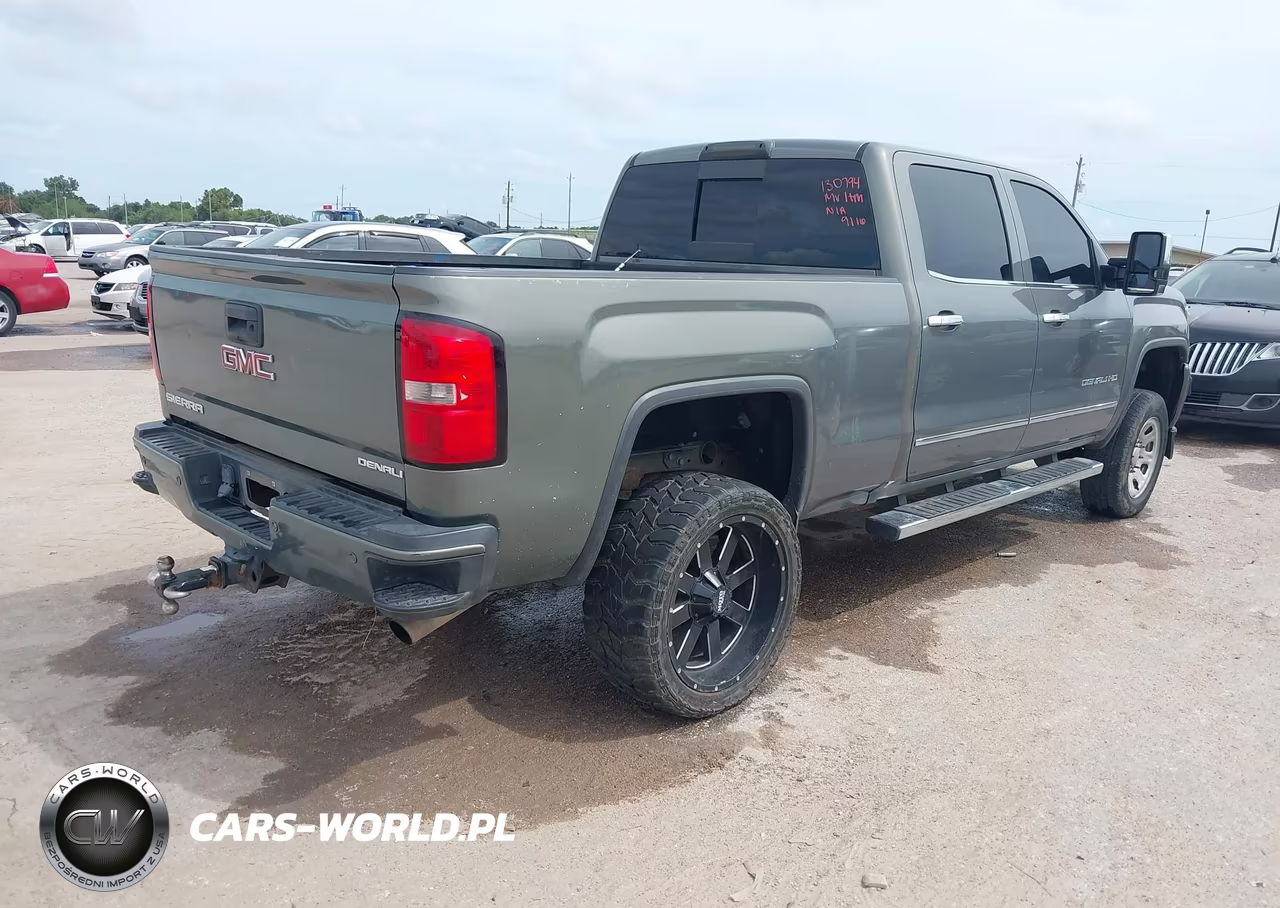 2017 GMC Sierra 2500Hd Denali VIN:1GT12UEG3HF130794 - 4