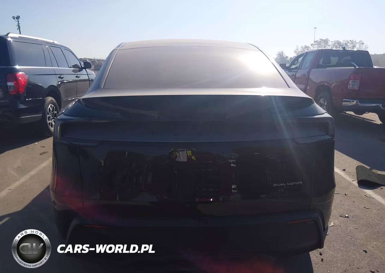 2026 Tesla Model Y All-Wheel Drive-Long Range Launch Series-Premium All-Wheel Drive VIN:7SAYGDEE2TA478193 - 15
