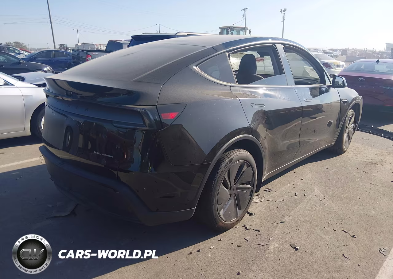 2026 Tesla Model Y All-Wheel Drive-Long Range Launch Series-Premium All-Wheel Drive VIN:7SAYGDEE2TA478193 - 4