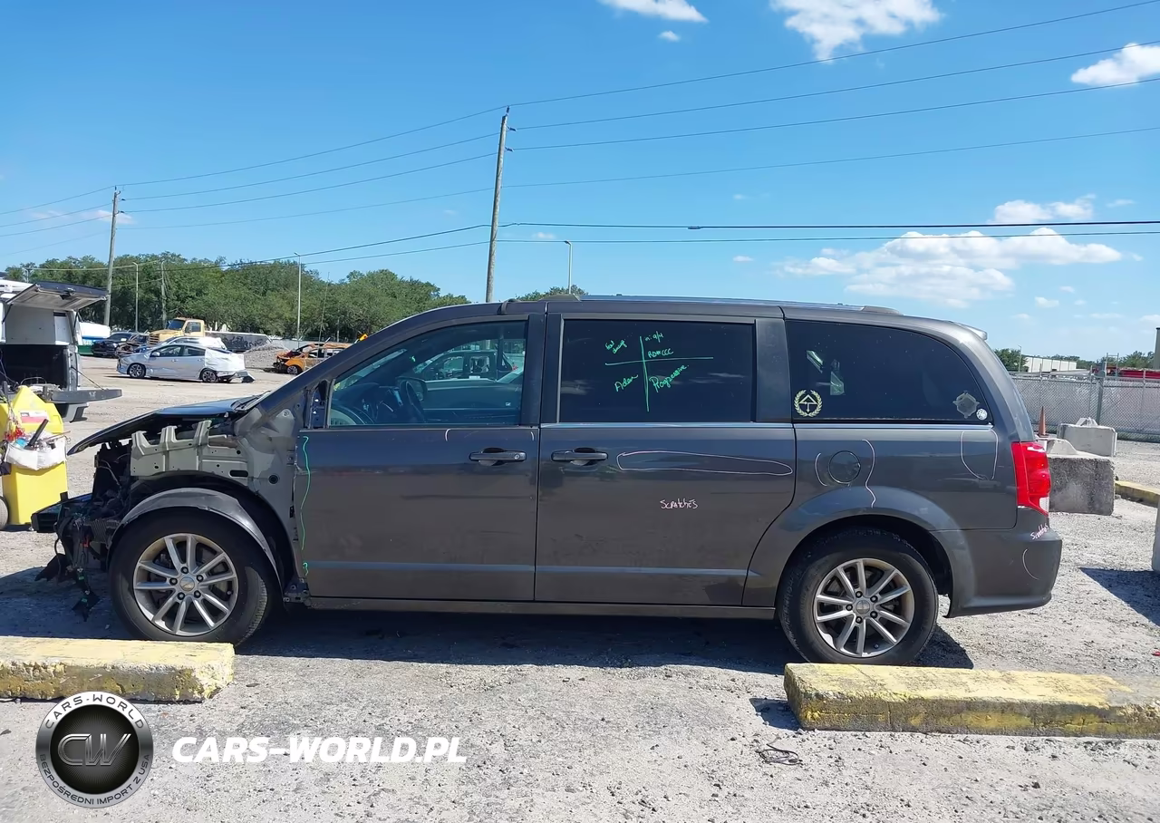 2019 Dodge Grand Caravan Sxt VIN:2C4RDGCG8KR619564 - 15