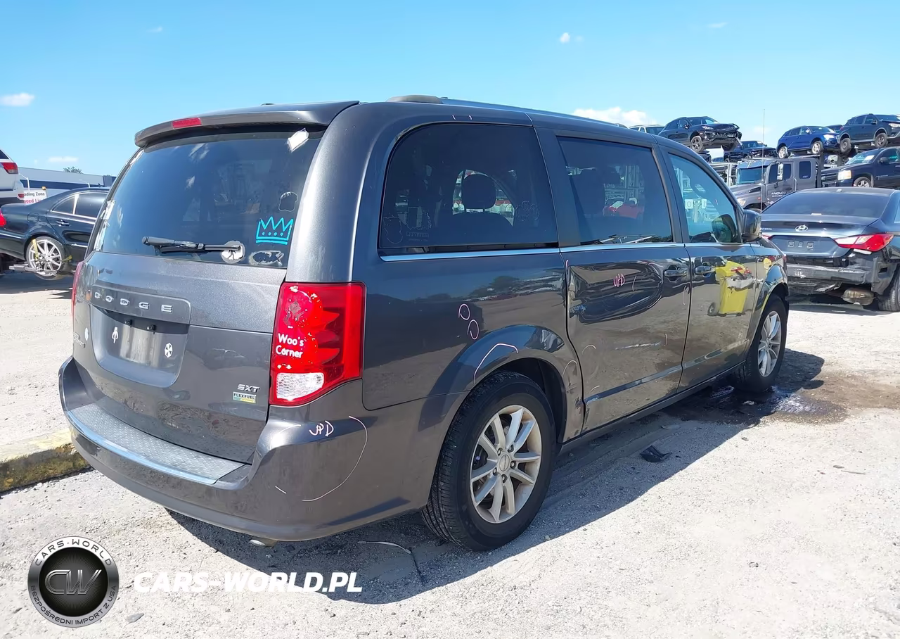 2019 Dodge Grand Caravan Sxt VIN:2C4RDGCG8KR619564 - 4