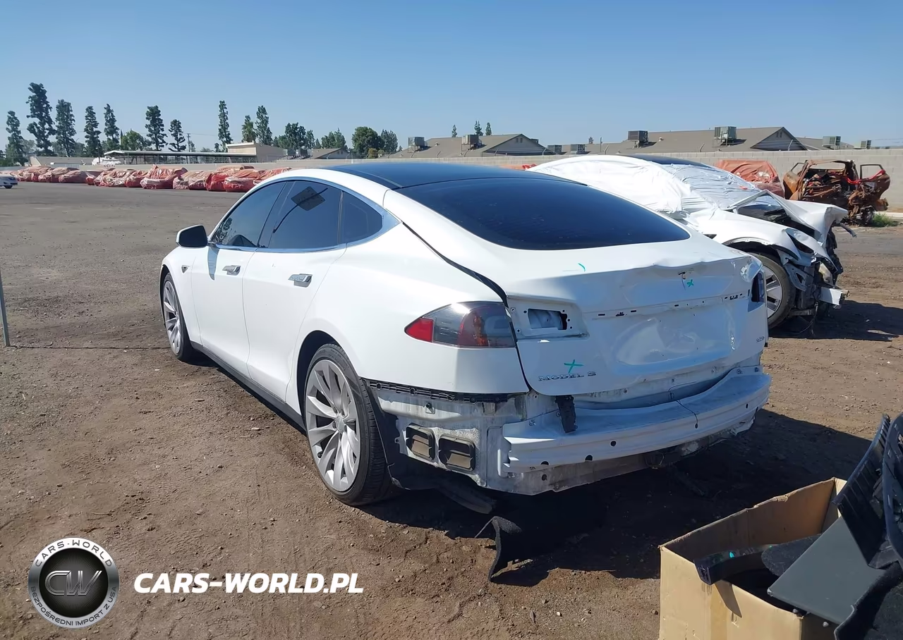 2015 Tesla Model S 70D-85D-P85D VIN:5YJSA1H27FF084555 - 3