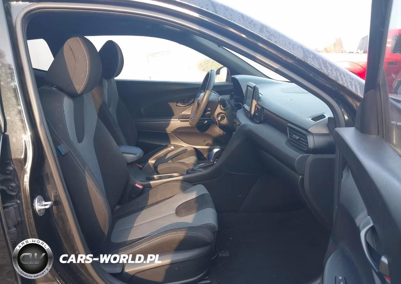 2019 Hyundai Veloster 2.0 VIN:KMHTG6AF7KU015410 - 5