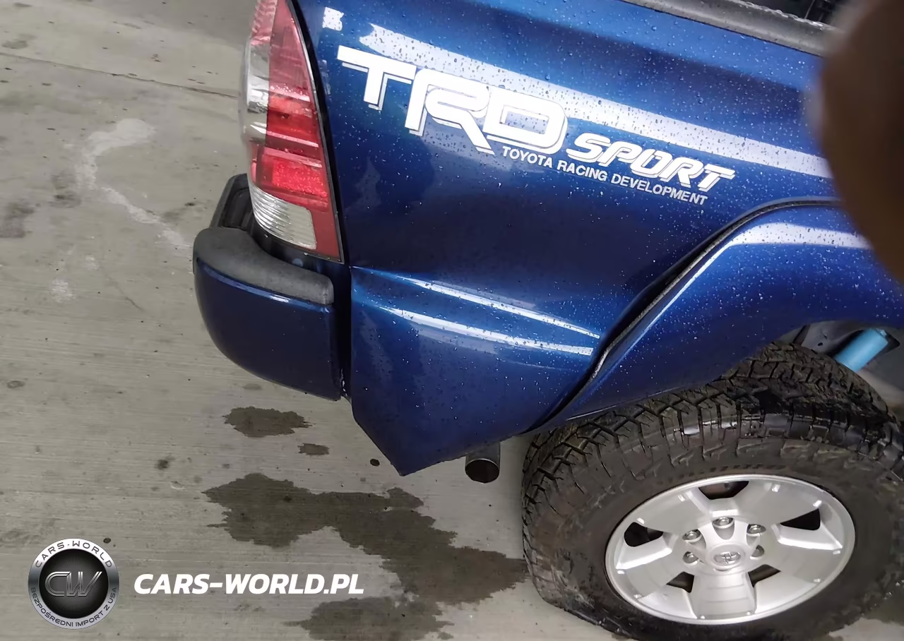 2015 Toyota Tacoma Prerunner V6 VIN:3TMJU4GN0FM181494 - 17