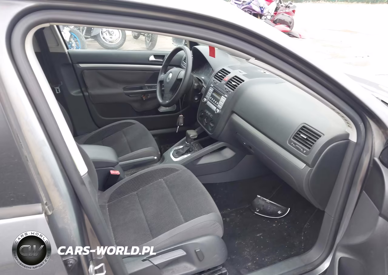 2009 Volkswagen Jetta S VIN:3VWJM71K49M130694 - 5