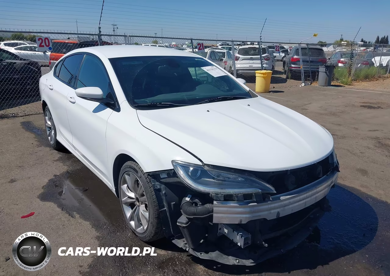2015 Chrysler 200 S