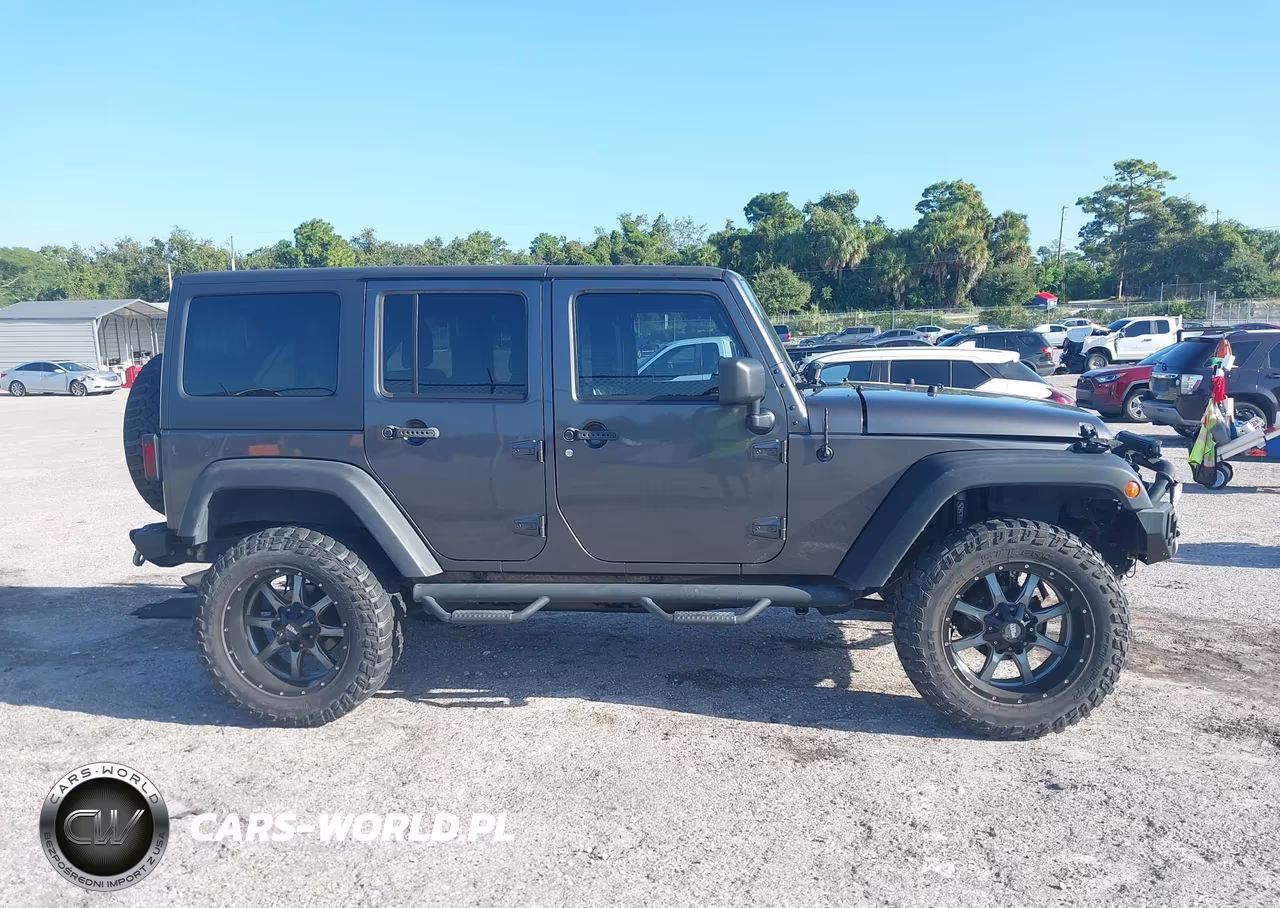 2017 Jeep Wrangler Unlimited Sport 4X4 VIN:1C4HJWDG4HL572127 - 13