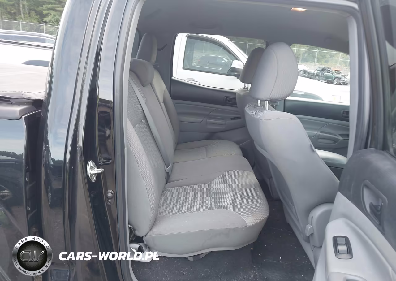 2015 Toyota Tacoma Base V6 VIN:5TFLU4EN1FX119561 - 8