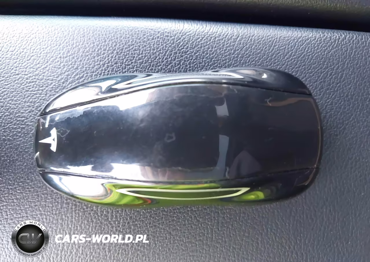 2013 Tesla Model S VIN:5YJSA1CN5DFP06083 - 11