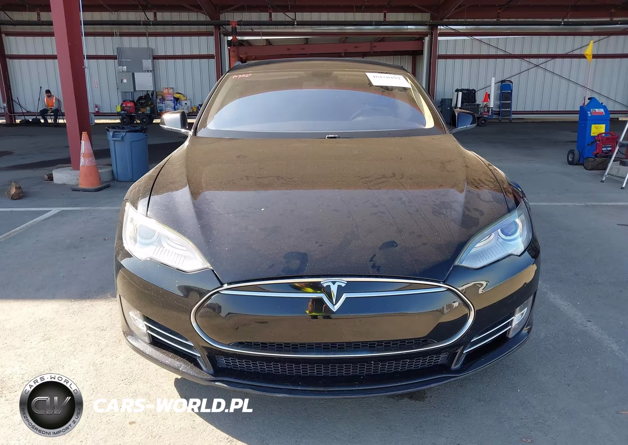 2013 Tesla Model S VIN:5YJSA1CN5DFP06083 - 12