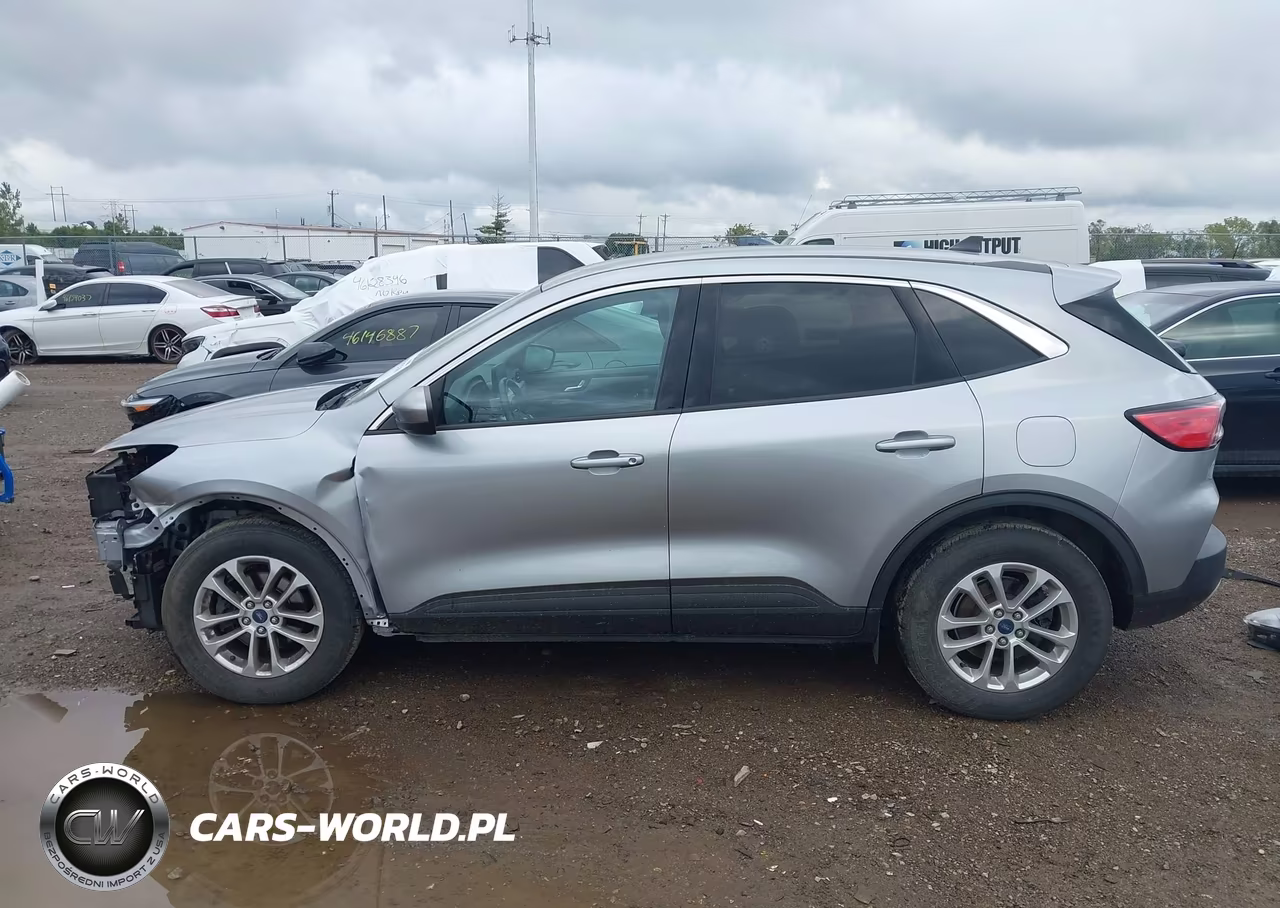 2021 Ford Escape Se VIN:1FMCU0G62MUB14605 - 15