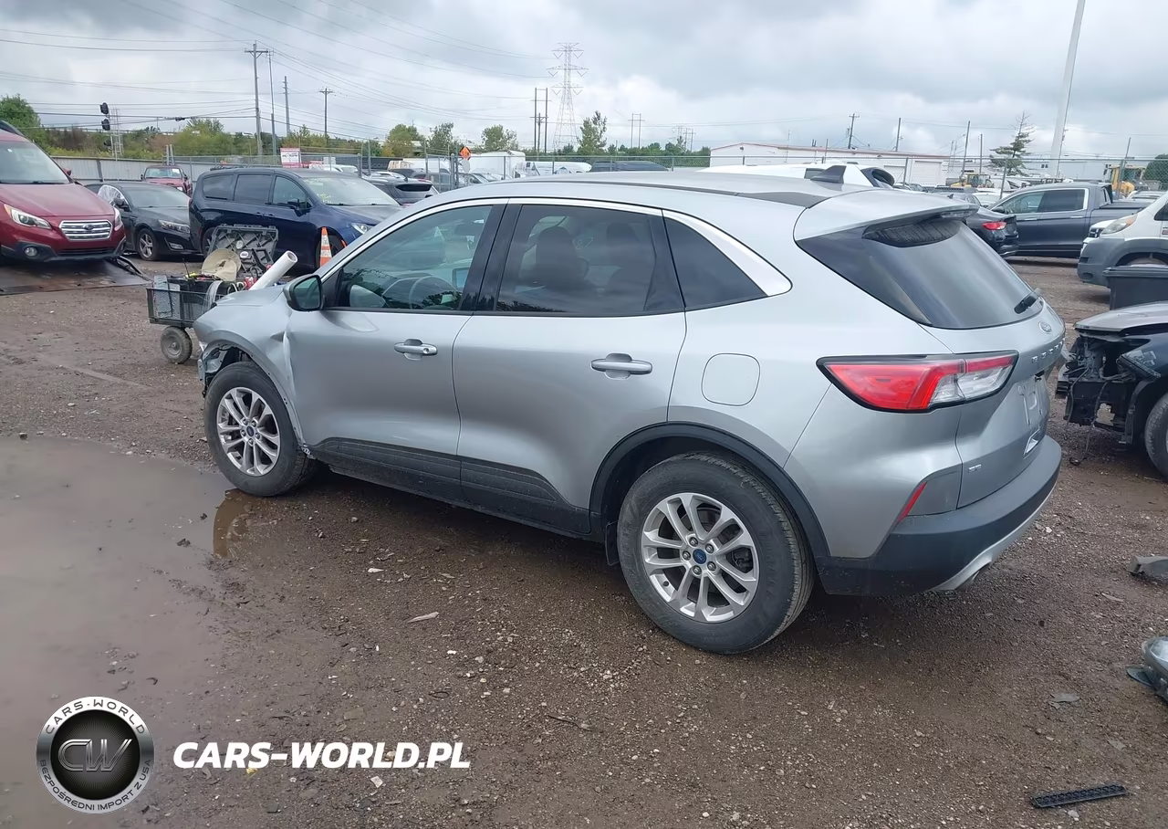 2021 Ford Escape Se VIN:1FMCU0G62MUB14605 - 3