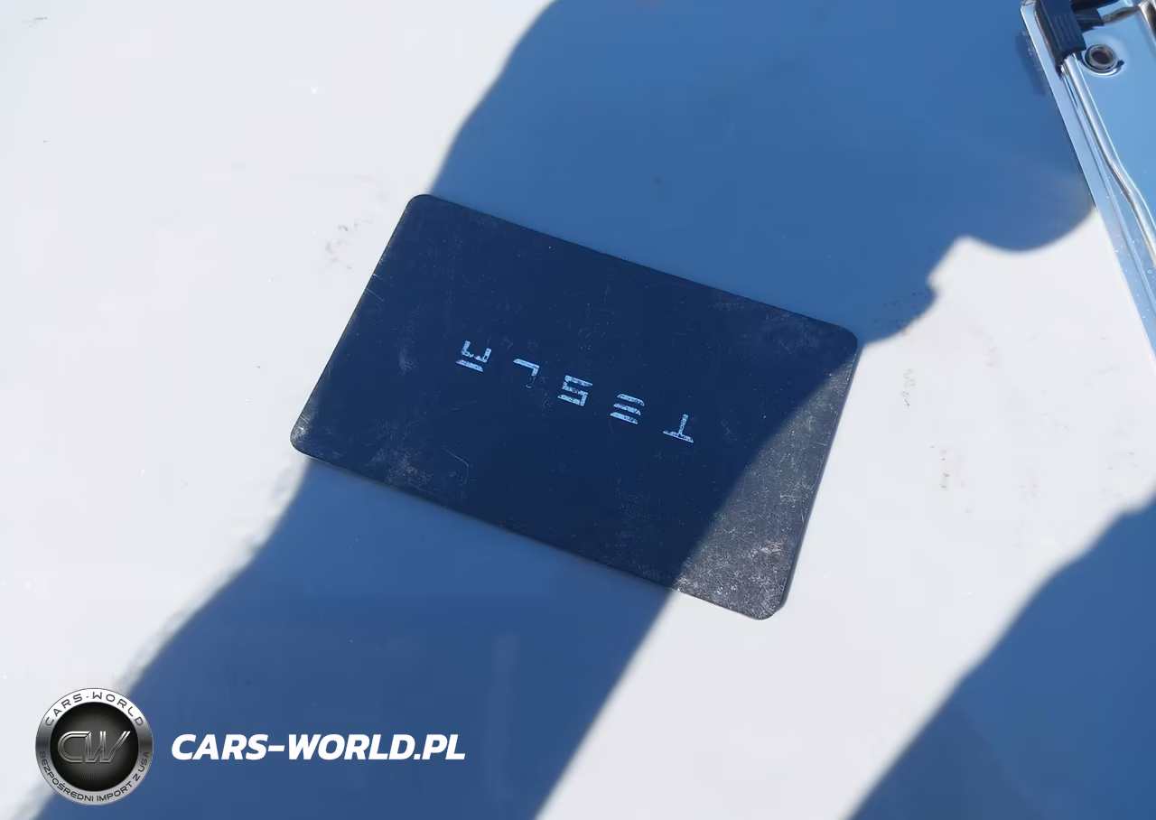 2018 Tesla Model 3 Long Range-Mid Range VIN:5YJ3E1EA8JF078468 - 11