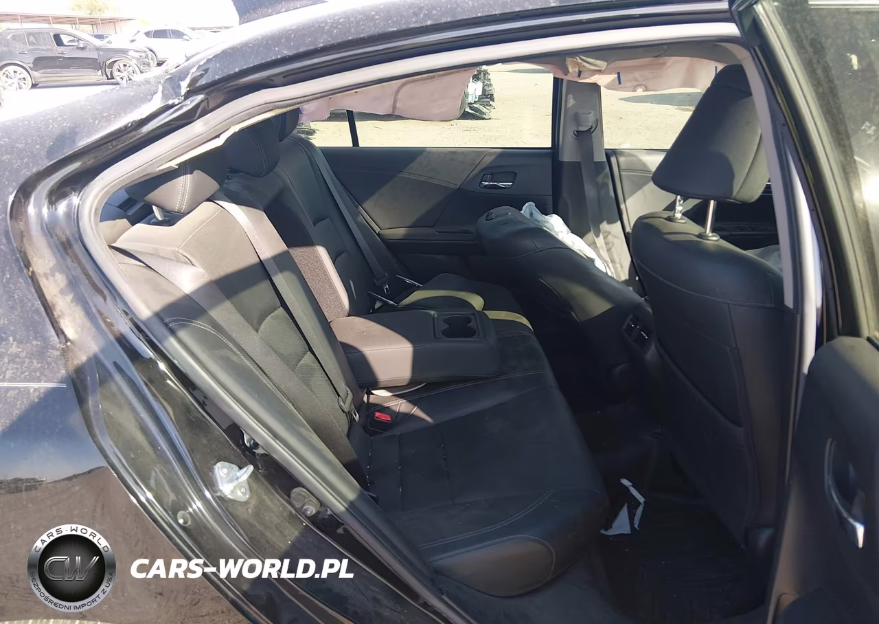 2017 Honda Accord Hybrid Touring VIN:JHMCR6F75HC025804 - 8