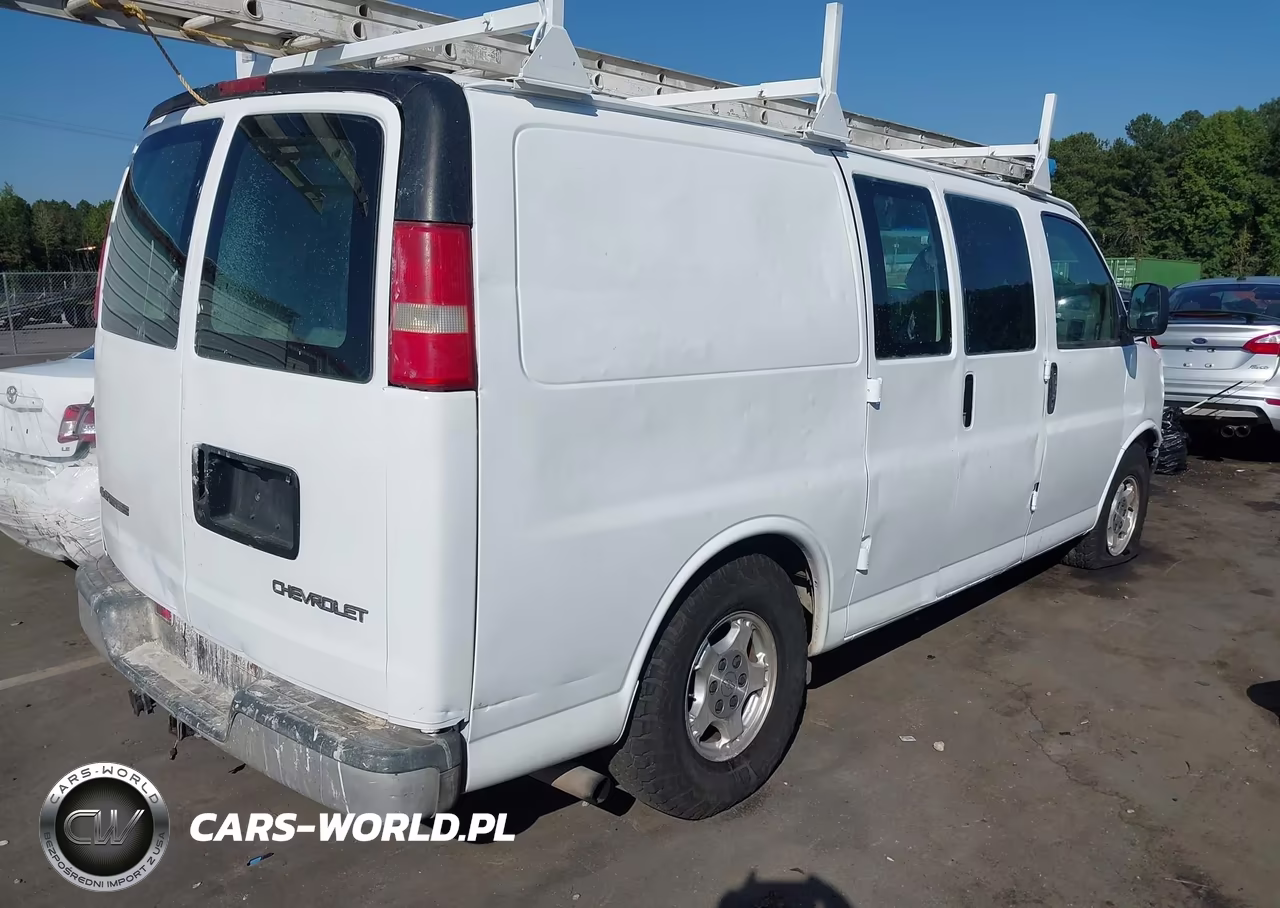 2003 Chevrolet Express VIN:1GCFG15X131195820 - 4