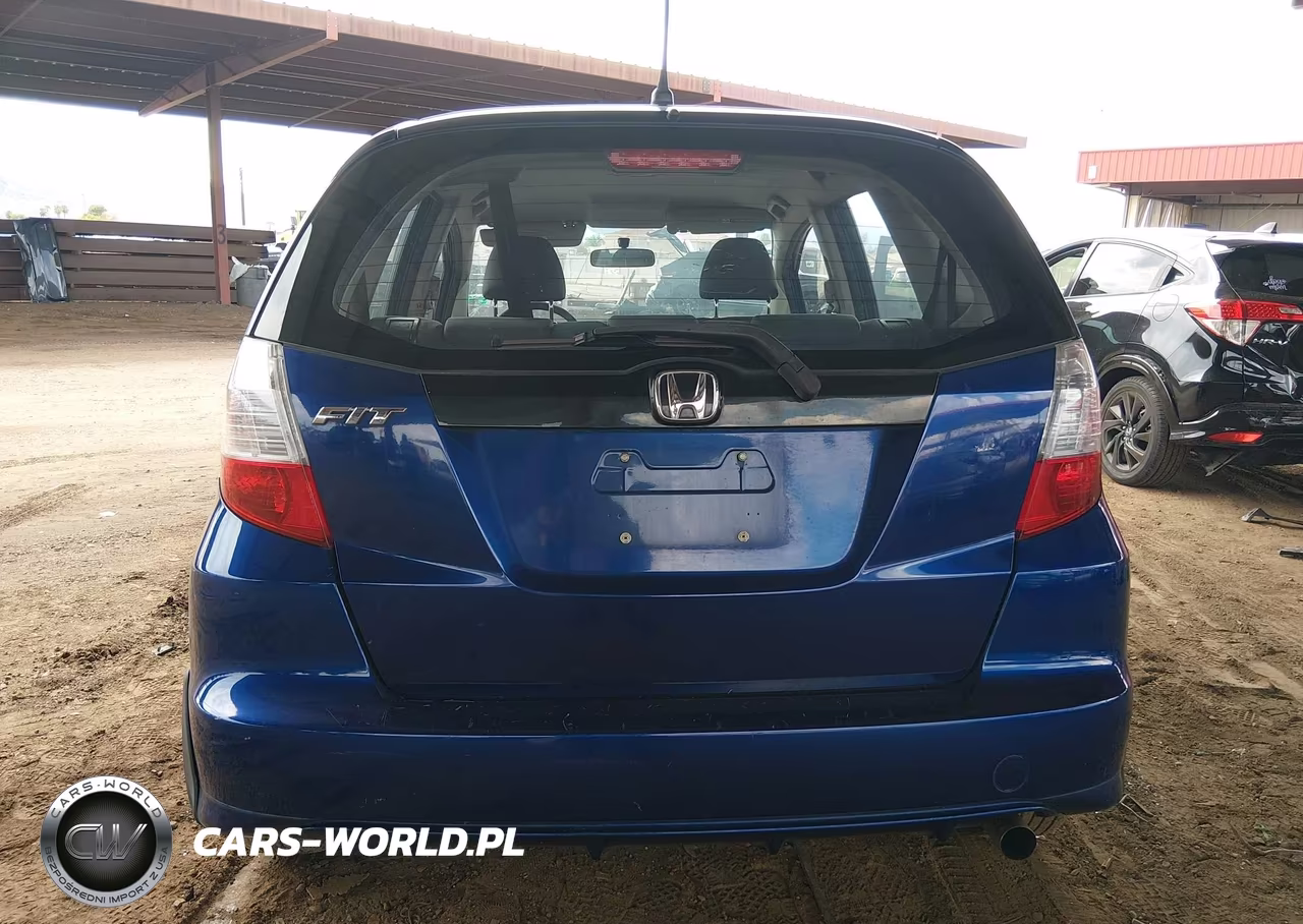2013 Honda Fit VIN:JHMGE8H39DC078339 - 16