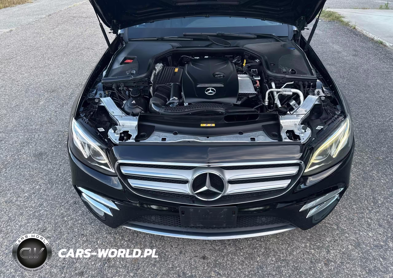 2018 Mercedes-Benz E 300 4Matic VIN:WDDZF4KB1JA320327 - 10