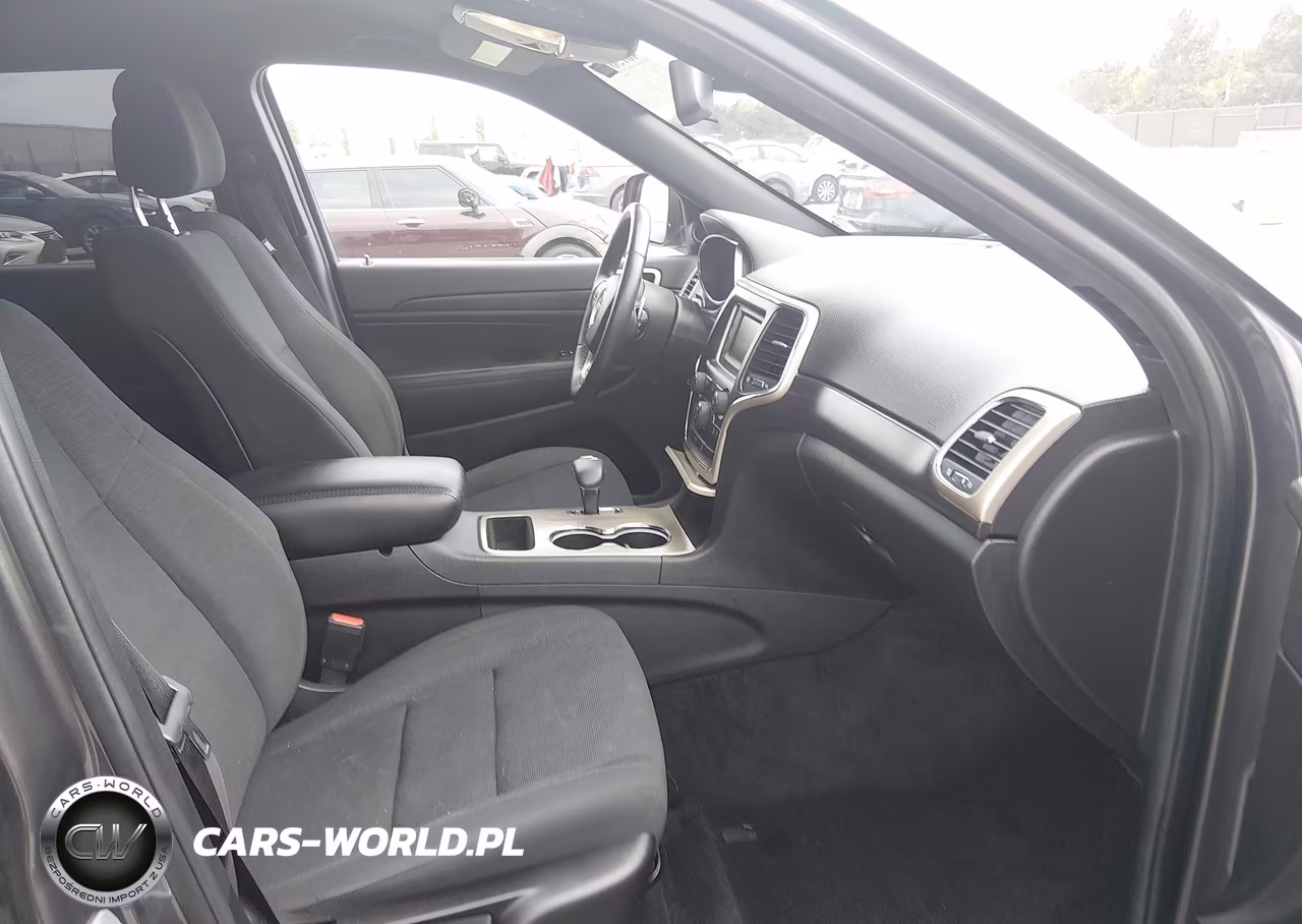 2015 Jeep Grand Cherokee Laredo VIN:1C4RJFAG5FC602225 - 5