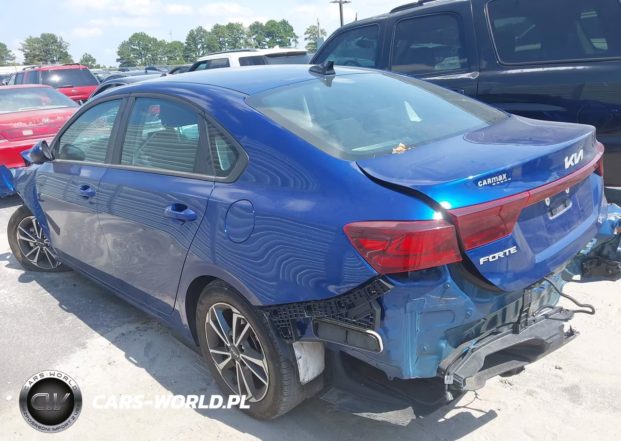 2024 Kia Forte Lxs VIN:3KPF24AD2RE805984 - 3