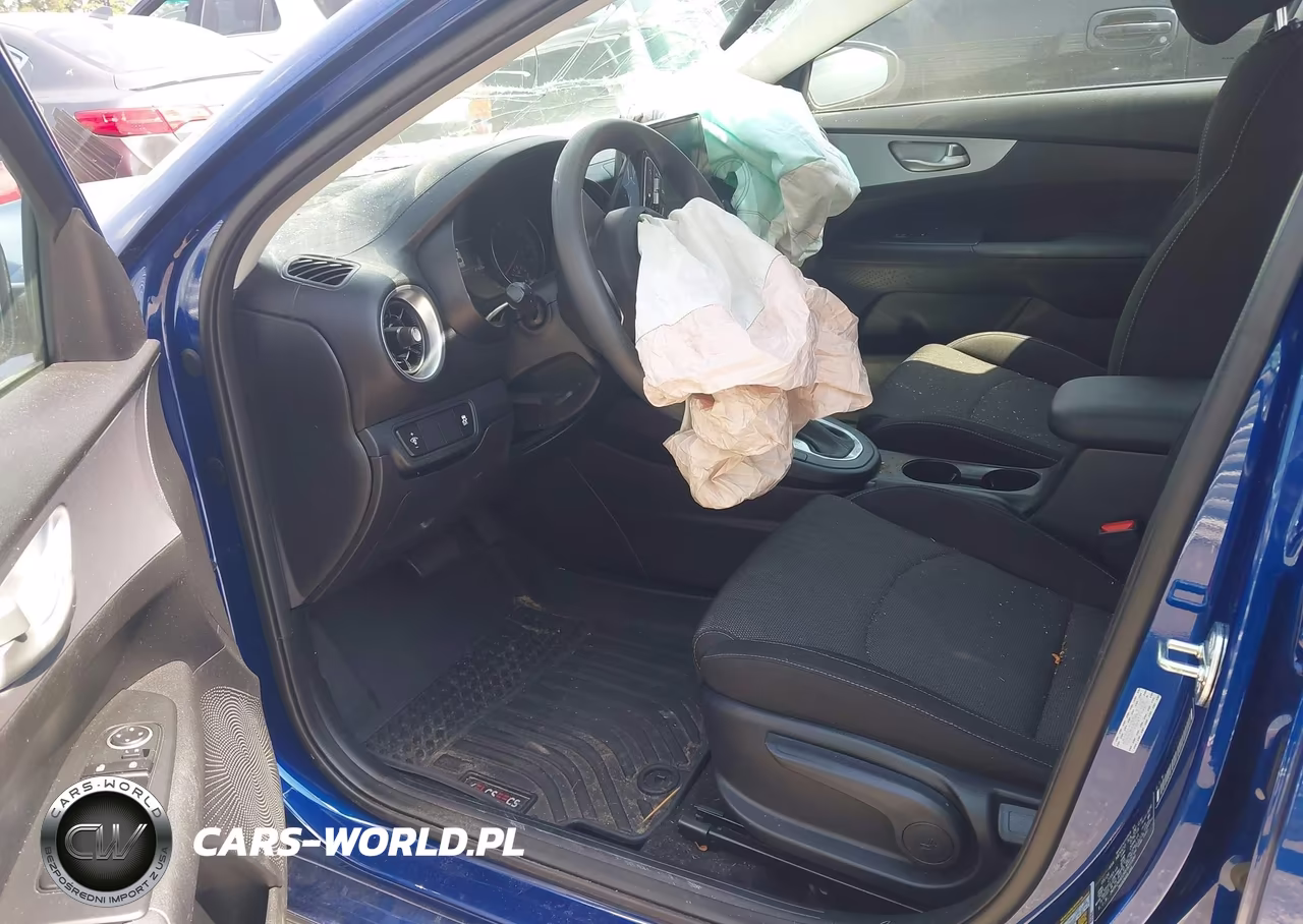 2024 Kia Forte Lxs VIN:3KPF24AD2RE805984 - 5