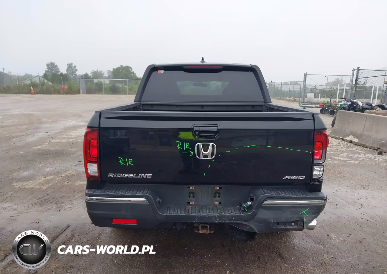 2017 Honda Ridgeline Sport VIN:5FPYK3F15HB025513 - 16