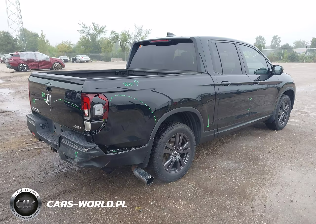 2017 Honda Ridgeline Sport VIN:5FPYK3F15HB025513 - 4