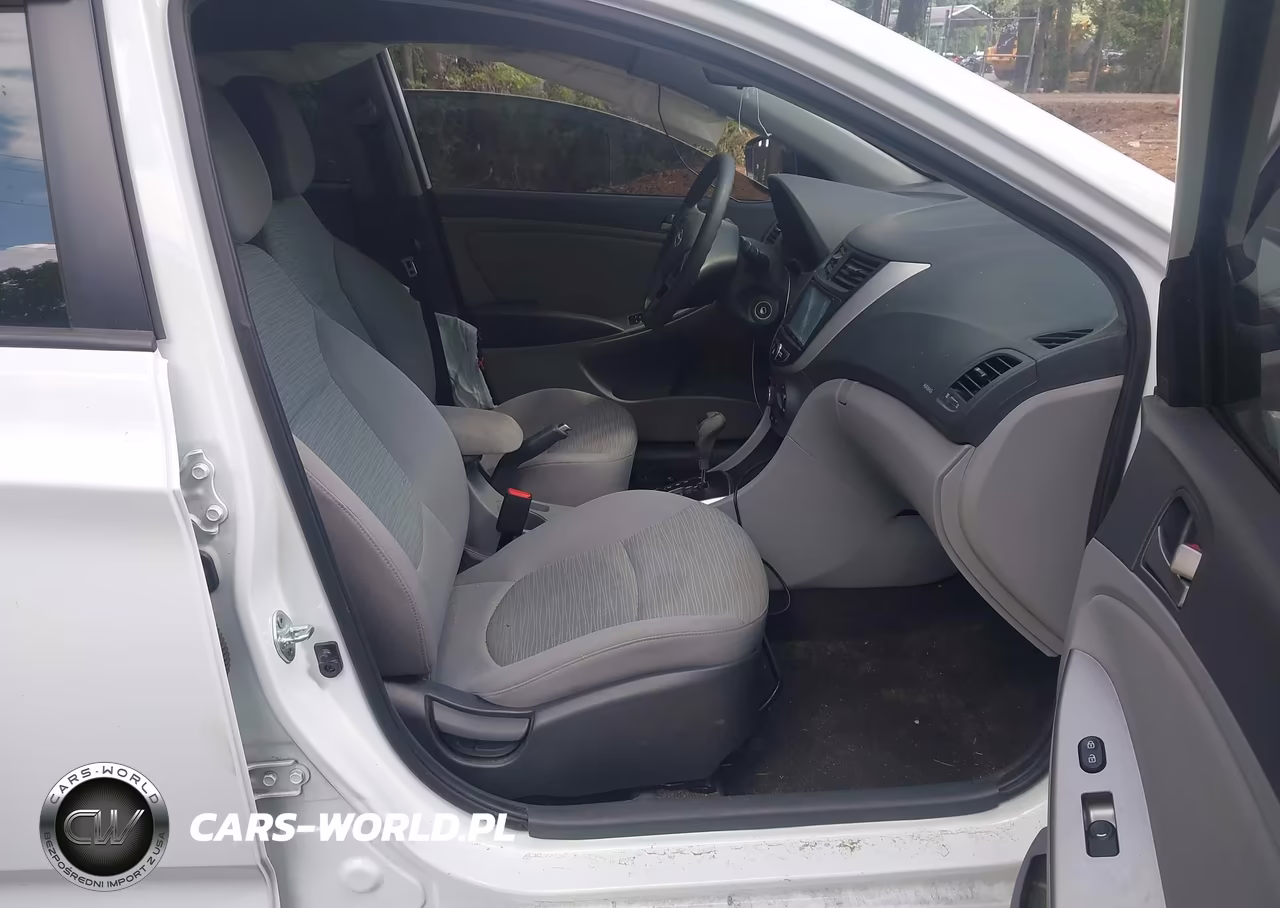 2017 Hyundai Accent Value Edition VIN:KMHCT4AE7HU344656 - 5