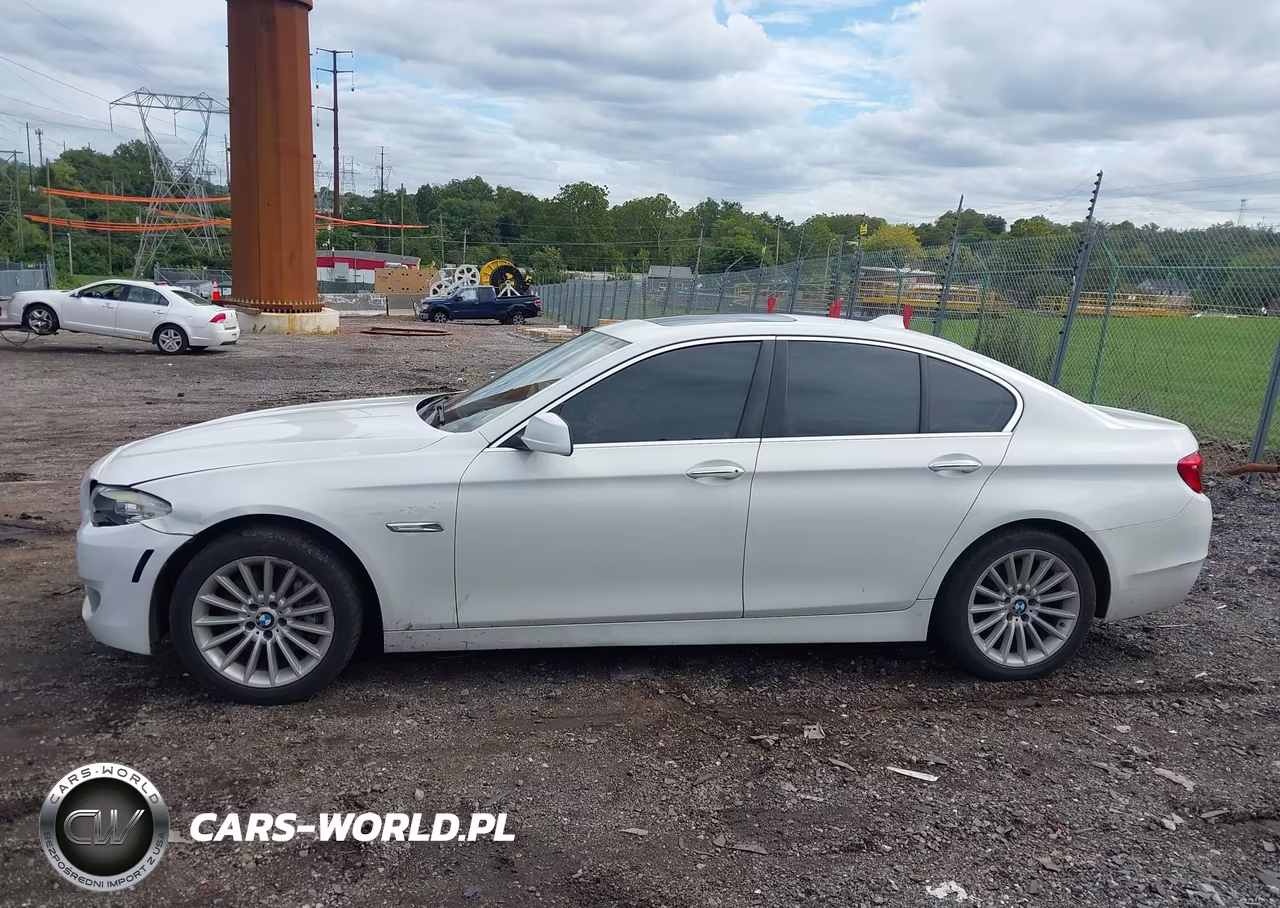 2013 BMW 535I VIN:WBAFR7C57DC823588 - 14